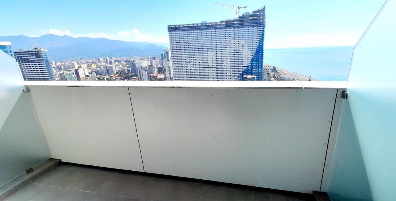 Alliance Palace Sea View Apartment Batumi Exterior photo