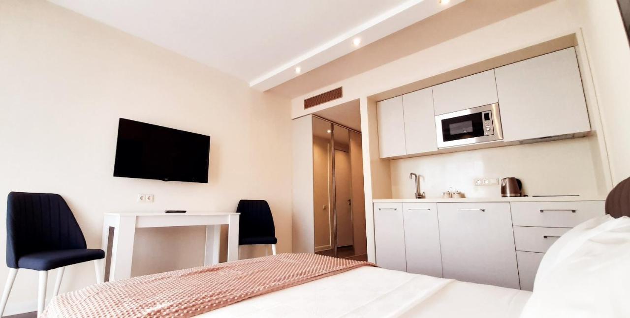 Alliance Palace Sea View Apartment Batumi Exterior photo